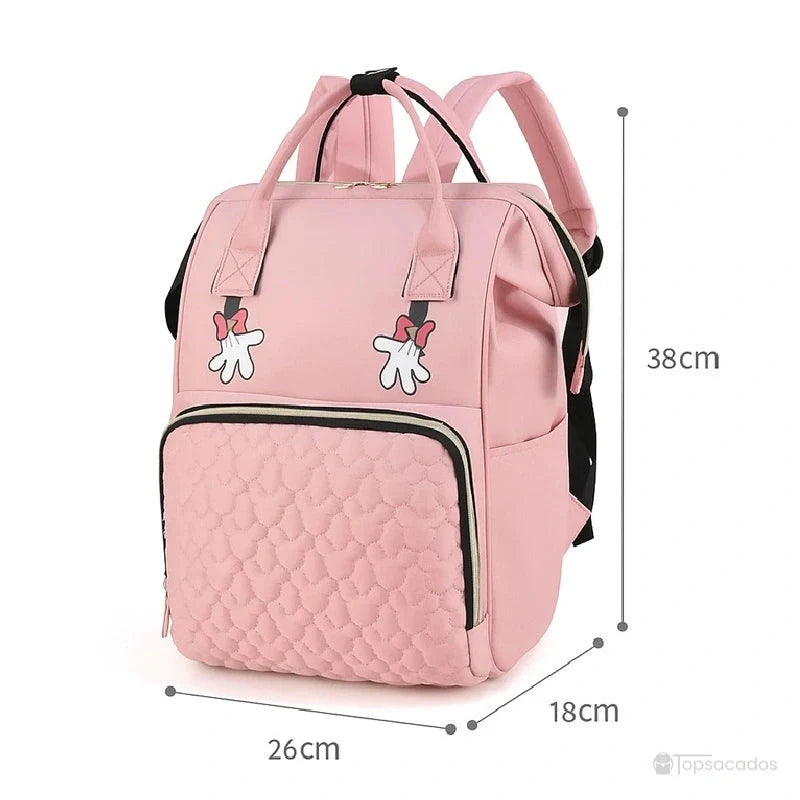 sac-a-dos-bebe-avec-son-prenom rose avec dimensions indiquées : 38 cm de haut, 26 cm de large et 18 cm de profondeur