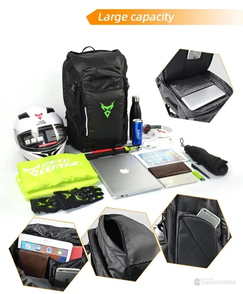 sac à dos casque moto – contenu étalé montrant la grande capacité avec ordinateur portable, casque, tablette et accessoires