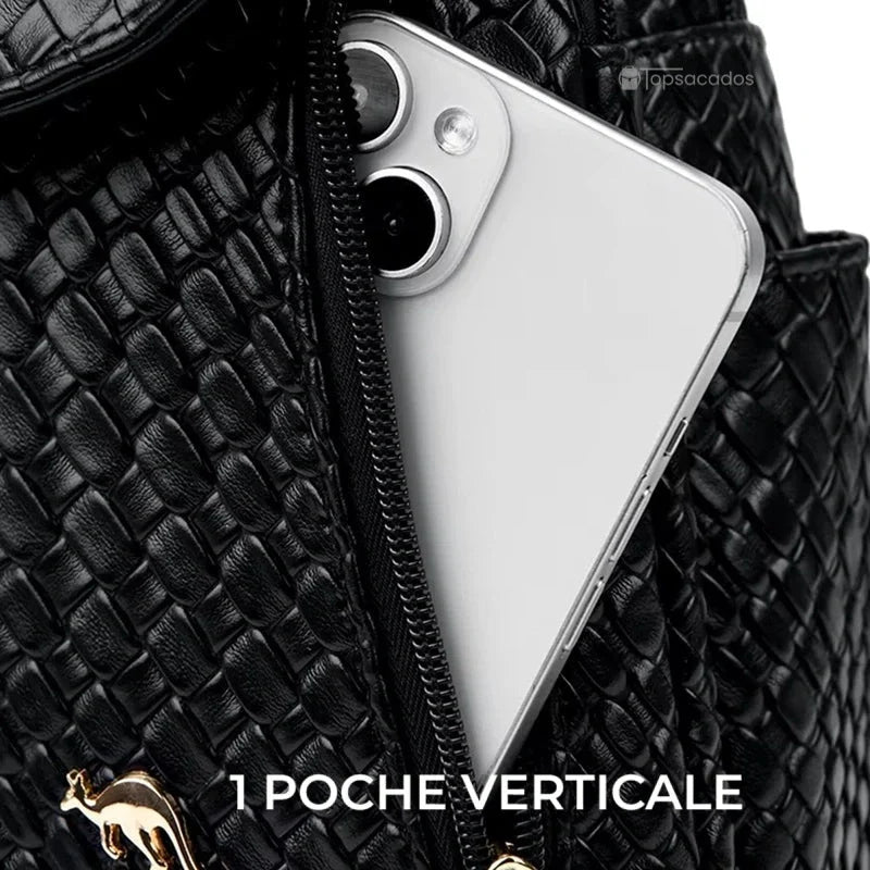 Sac à dos cuir femme noir avec téléphone inséré dans une poche verticale zippée à l’avant