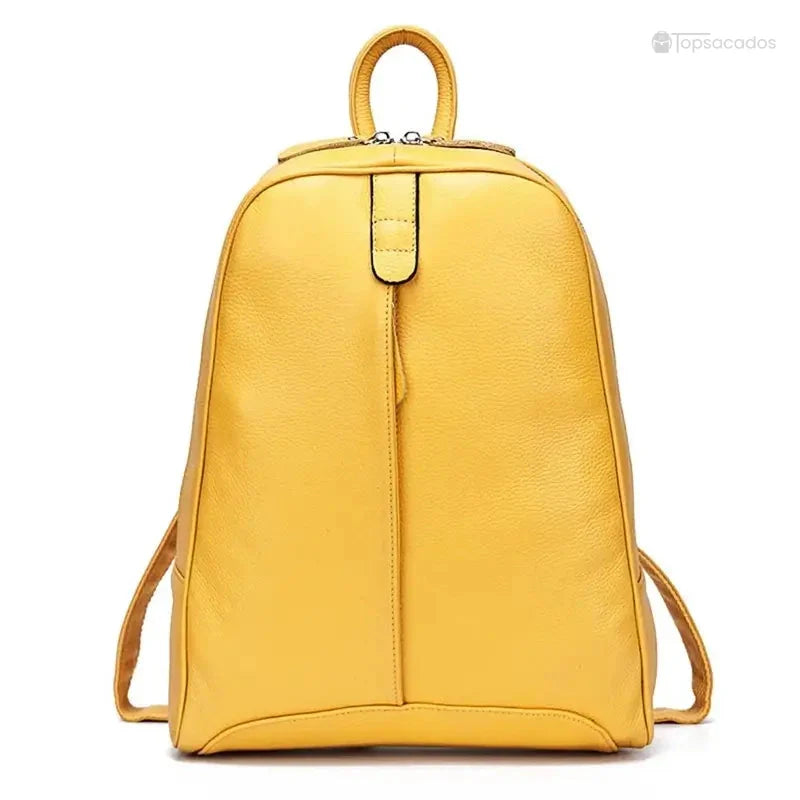 Sac à dos cuir femme tendance jaune vif en cuir souple, photographié de face, apporte une touche lumineuse et pleine d’énergie.