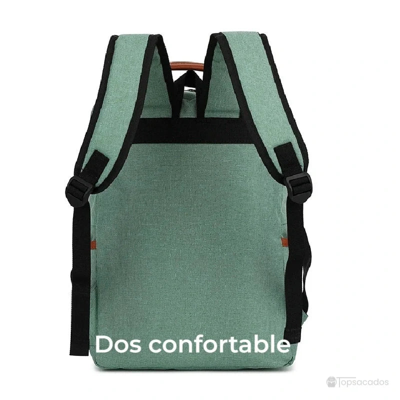 Sac à dos école garçon vu de dos en vert, avec bretelles larges et dos rembourré pour un port confortable.