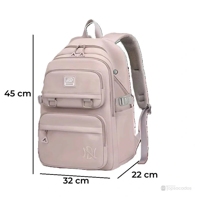 Sac à dos fille rose affiché avec ses dimensions 45 cm de hauteur, 32 cm de largeur et 22 cm de profondeur
