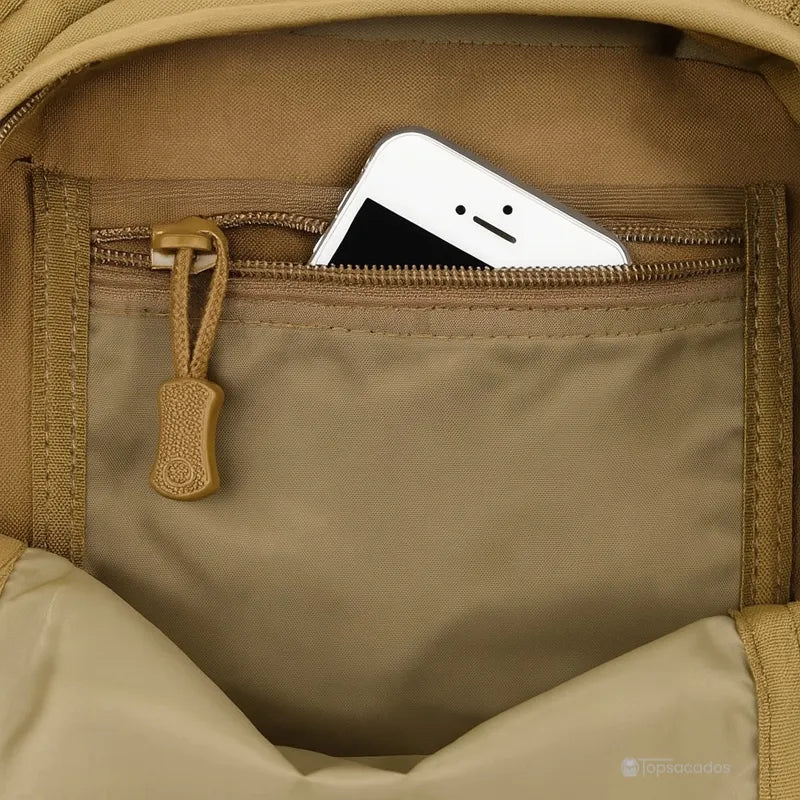 Sac à dos homme voyage poche intérieure zippée avec smartphone visible, idéale pour sécuriser objets de valeur