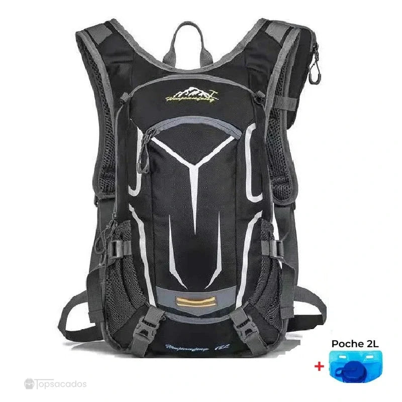 sac à dos hydratation noir avec tuyau d’eau intégré et design sportif, posé en intérieur