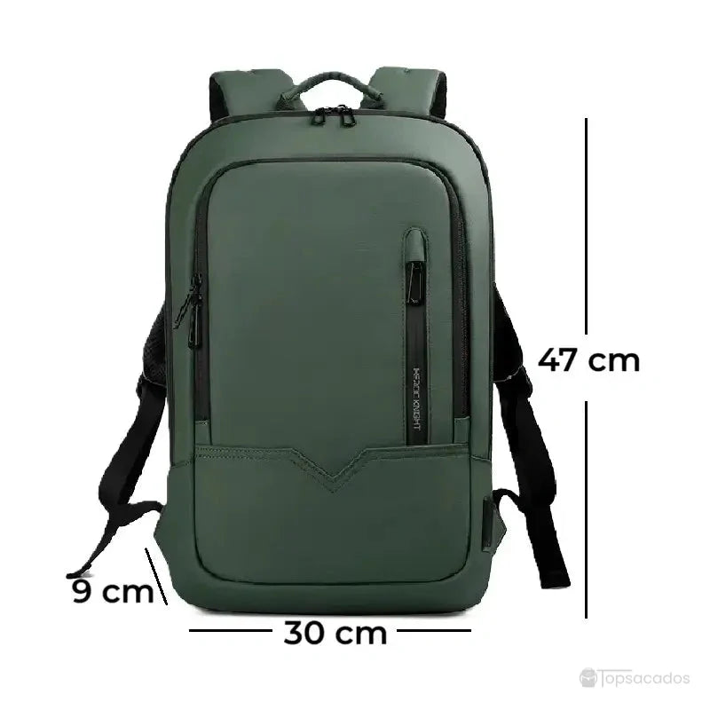 Sac à dos ordinateur 17 pouces vert foncé affichant ses dimensions exactes : 47 cm de haut, 30 cm de large et 9 cm de profondeur.