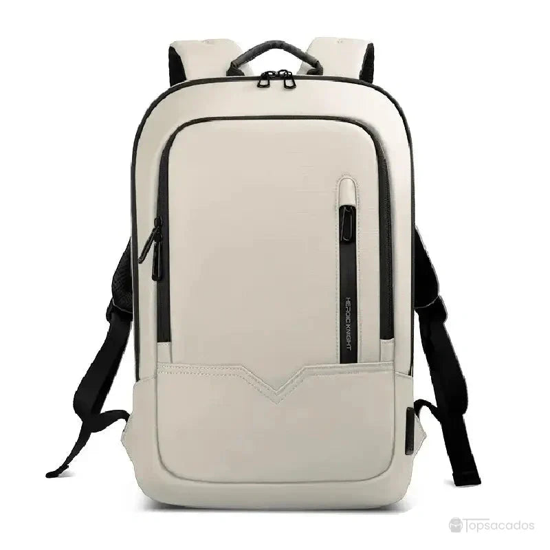 sac à dos ordinateur femme 15,6 pouces blanc cassé vu de face, fond neutre, design moderne avec poches verticales