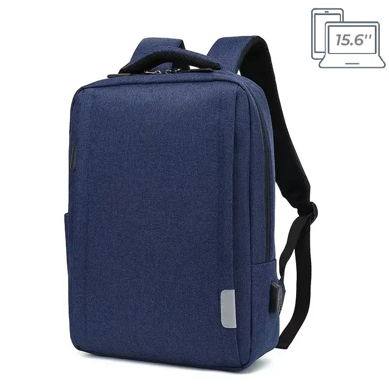 Sac à dos ordinateur Homme bleu marine en tissu Oxford, présenté de trois quarts sur fond blanc, avec port USB intégré.