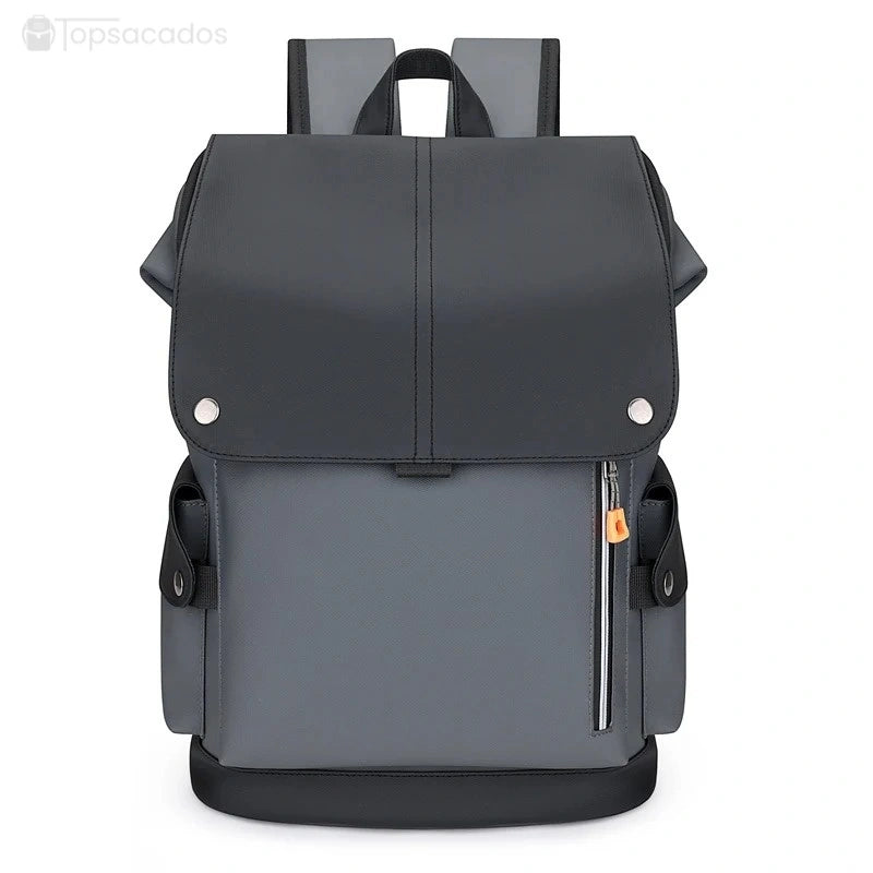 Sac à dos pour étudiant bicolore noir et gris vu de face, avec rabat supérieur renforcé, zips robustes et finitions soignées.