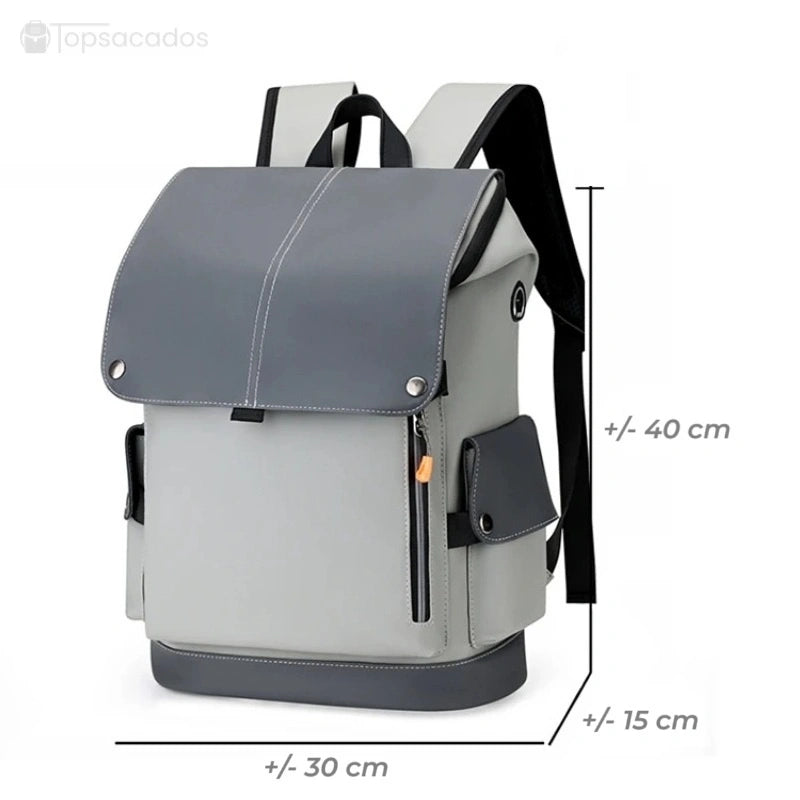 Sac à dos pour étudiant avec indication des dimensions : hauteur 40 cm, largeur 30 cm et profondeur 15 cm, sur fond blanc.
