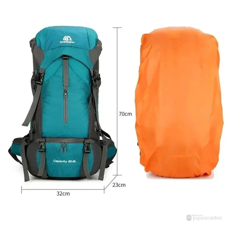 Sac à dos randonnée étanche 65 litres avec housse de pluie orange, dimensions indiquées : 70 cm de haut, 32 cm de large, 23 cm de profondeur