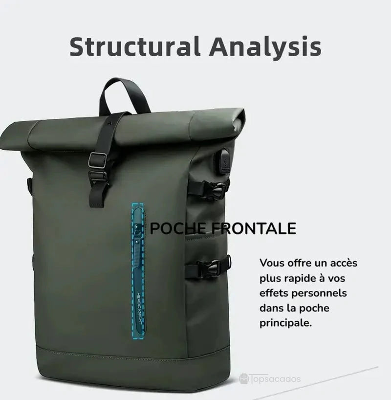 Sac a dos Roll Top vert foncé avec focus sur la poche avant verticale zippée, facilement accessible, idéale pour ranger portefeuille, téléphone ou documents essentiels.