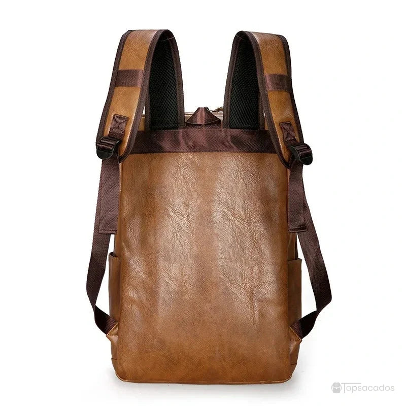 Sac à dos ville homme vu de dos avec bretelles ajustables et dos matelassé pour un port confortable.