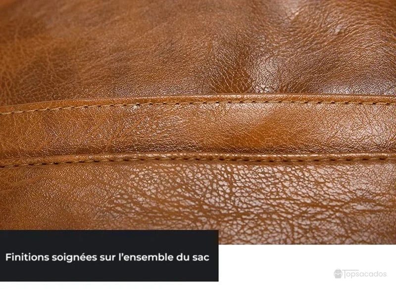 Sac à dos ville homme avec coutures précises sur toute la surface pour un rendu haut de gamme.