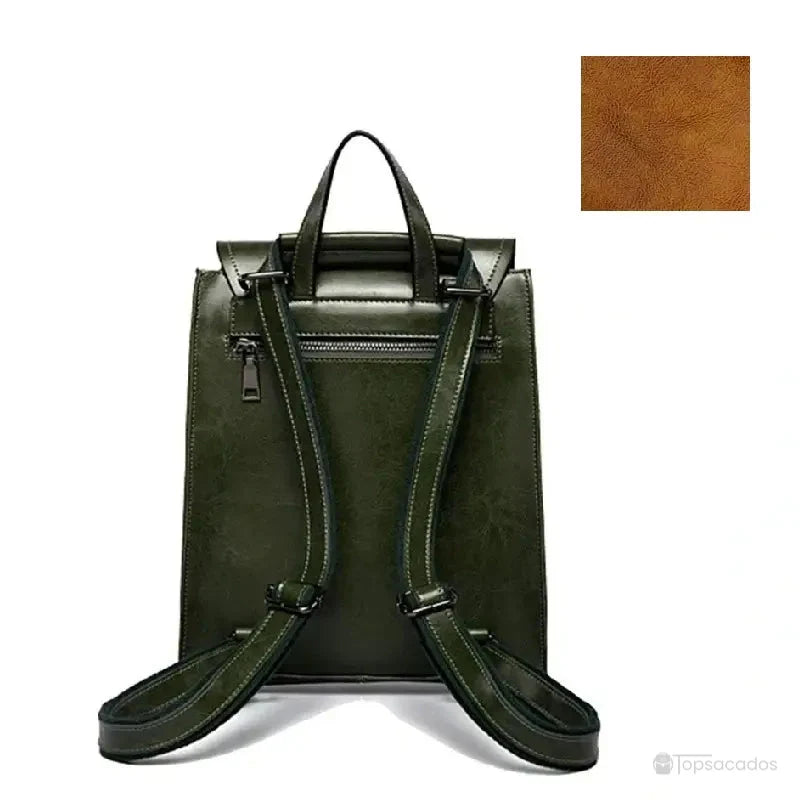 Sac à dos cuir femme marron vu de dos, avec bretelles ajustables et fermeture zippée arrière.