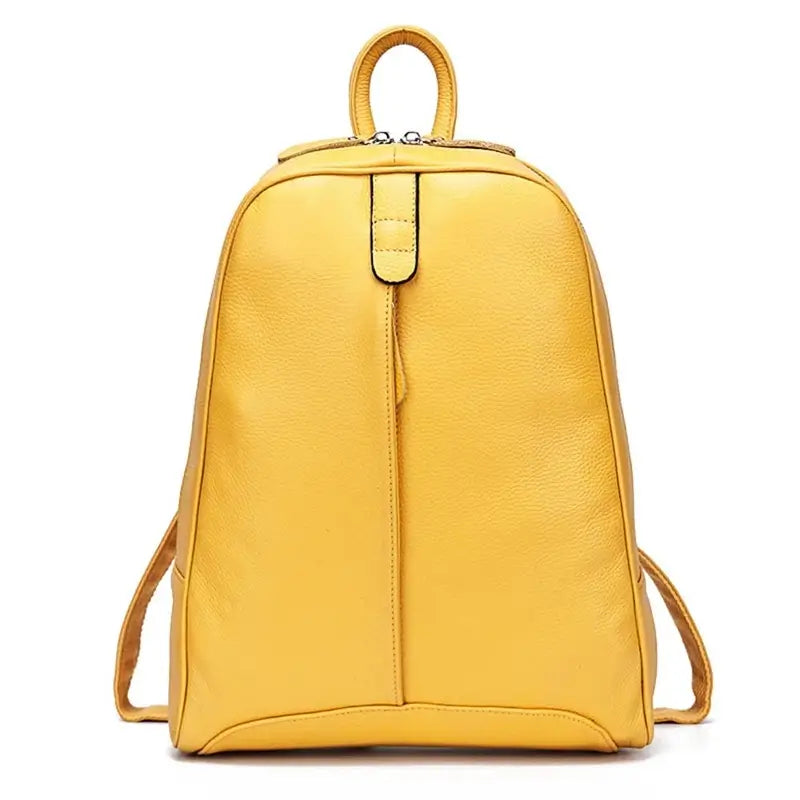 Sac à dos cuir femme tendance jaune vif en cuir souple, photographié de face, apporte une touche lumineuse et pleine d’énergie.