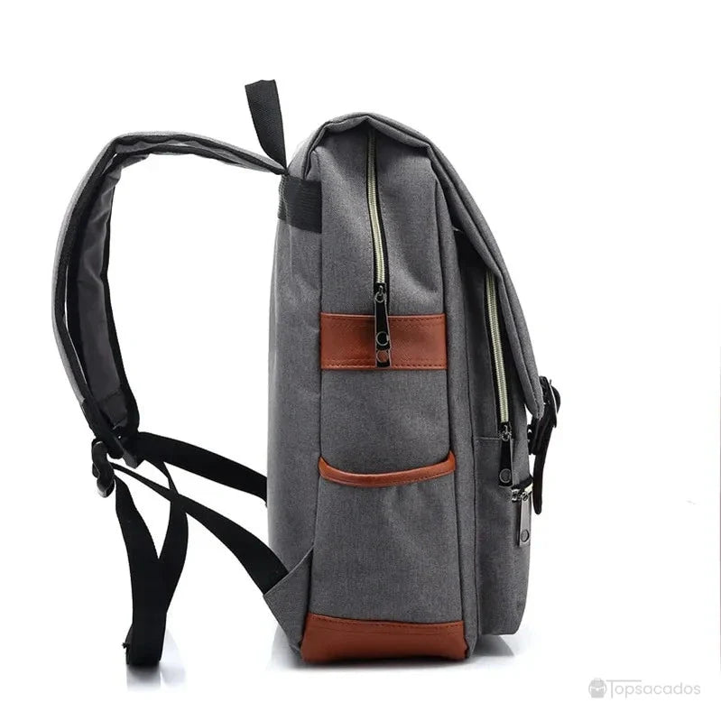 Sac à dos école fille profil gauche avec bretelles et poches visibles