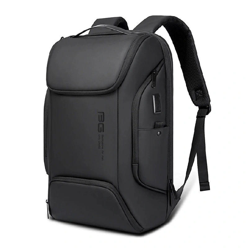 Sac a dos ordinateur portable multipoches noir élégant avec design rectangulaire moderne, bretelles rembourrées et poches latérales visibles, posé en studio sur fond neutre.