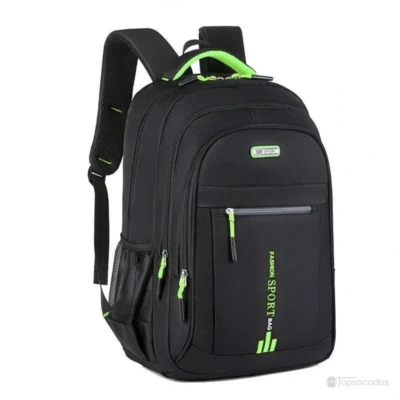 Sac a dos pour cours noir avec fermetures vertes fluo et poignée assortie, présenté de face sur fond blanc.