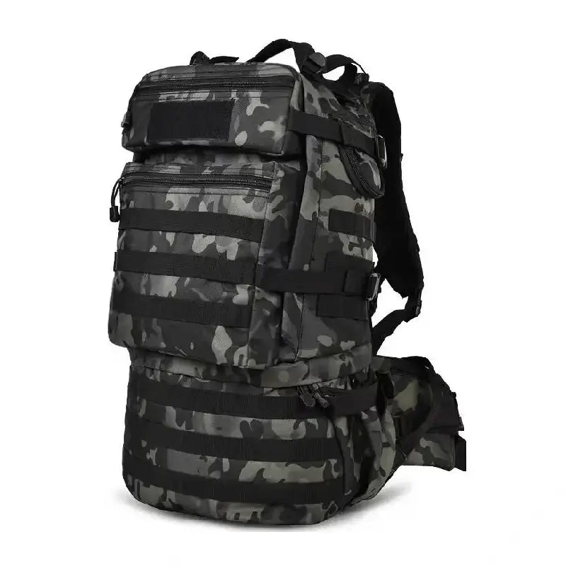 Sac à dos tactique camouflage noir et gris, idéal pour la randonnée ou les activités militaires, posé sur fond neutre et montrant ses compartiments avant renforcés.